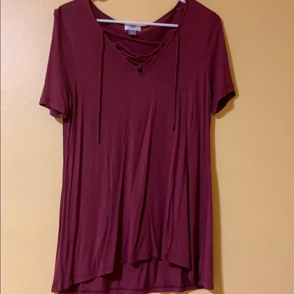 Maroon old navy shirt - Picture 1 of 2
